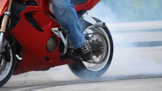 Sobota na drogach: Wypadki z udziałem motocyklistów