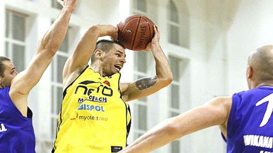 Sokół Łańcut - Wikana-Start Lublin 76:72, porażka Novum