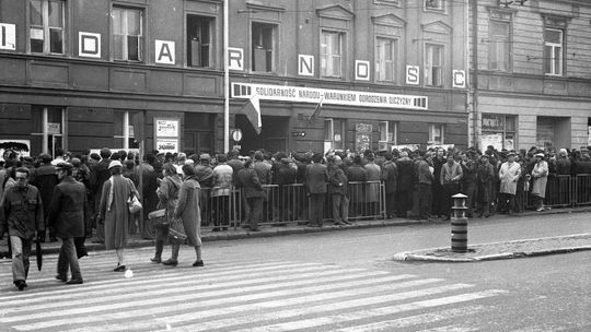 "SOLIDARNOŚĆ" - POLSKA DROGA DO WOLNOŚCI
