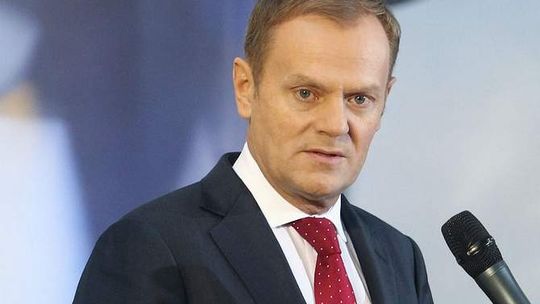 Sondaż: PiS bardzo blisko PO