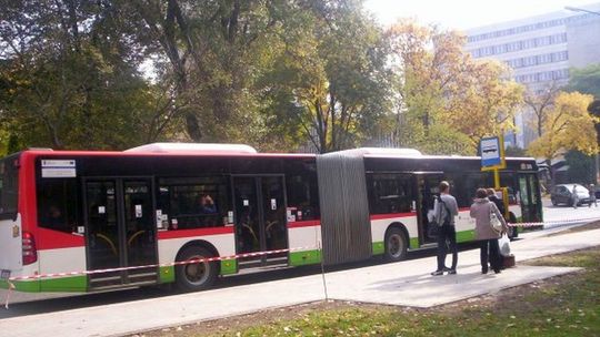 Sowińskiego: Jedni chwalą, inni krytykują nowy przystanek