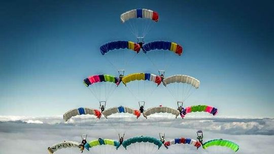 Spadochroniarstwo: lubelskie akcenty w ataku na rekord Europy