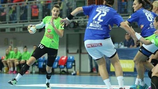 Sparing wewnętrzny zamiast starcia z Białorusinkami