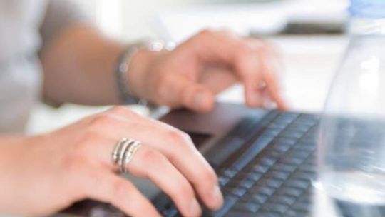 Specjaliści napiszą za Ciebie CV i list motywacyjny