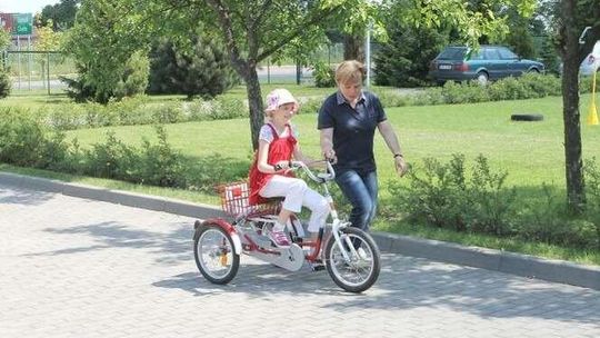 Specjalne rowery do zadań specjalnych pomogą dzieciom