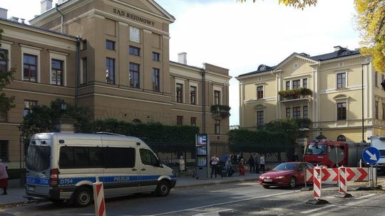 Specjalnie kupił telefon, żeby zadzwonić tylko raz. Grozi mu 8 lat więzienia