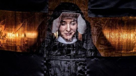 Spektakl "Życie zwyczajne siostry F." Teatru Pierwszego Kontaktu online