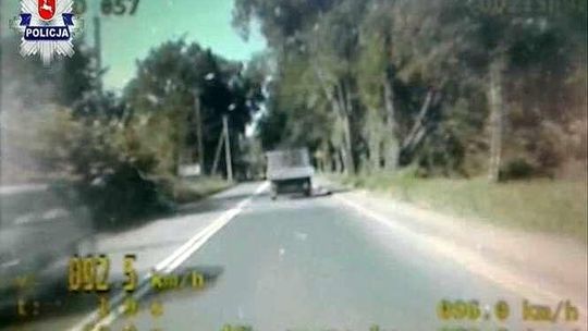 Spieszył się do domu. Ponad tysiąc zł mandatu i 23 punkty karne