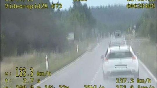 Spieszył się na wesele, stracił prawo jazdy