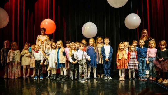 Śpiewają, recytują albo malują. I wszystkie mają talent