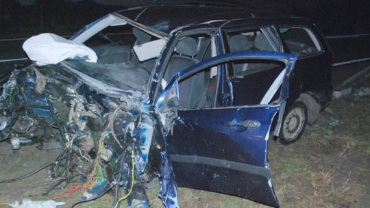 Spławy I: Czołowe zderzenie forda z busem