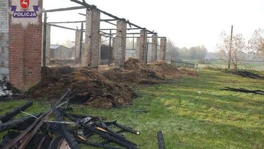 Spłonęły dwie stodoły w jednej wsi. Podpalenie?