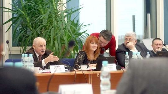 Spółka z ograniczoną osobowością. Radni odłożyli decyzję w sprawie PPN-T