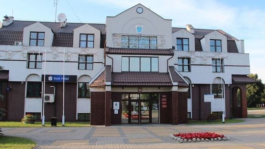 Spór mieszkańców Zwierzyńca z radnymi o "ideologię LGBT". "Rada Miasta dotknęła szczególnie delikatnej materii"