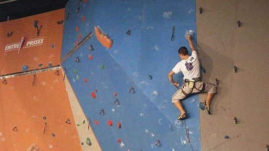 Spór o ściankę wspinaczkową UMCS. Uczelnia każe ją rozebrać