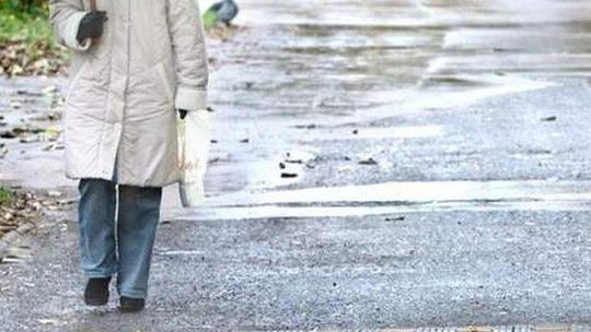 Spowalniacze na os. Świt najwcześniej w 2016 roku