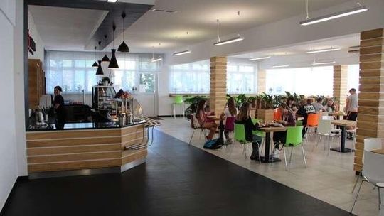 Sprawa o eksmisję ze szkolnej stołówki. Ale pozwana firma już się wyniosła