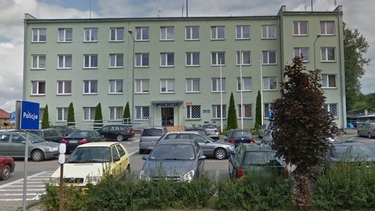 Sprawa porzuconego auta policjantki. Dwóch funkcjonariuszy już nie pracuje na komendzie