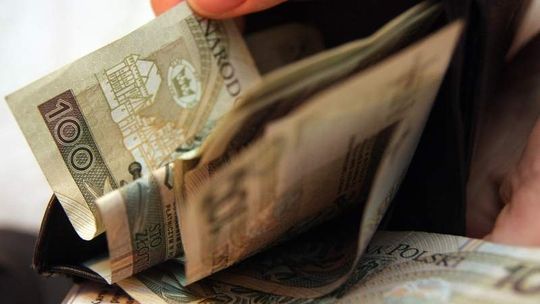 Sprawdź, ile powinieneś zarabiać. Weź udział w badaniu, otrzymasz darmowy raport