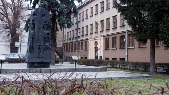 Sprawdzianu szóstoklasisty nie ma. Ale egzaminy na koniec szóstej klasy są możliwe