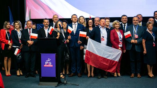 "Sprawmy by województwo lubelskie podniosło się z kolan". Konwencja PiS w Zamościu