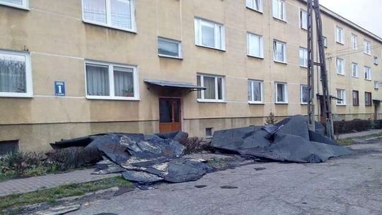 Sprzątanie po wichurze, która przeszła nad woj. lubelskim