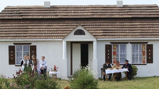 Sprzedam...kawałek scenografii. To element bitwy 