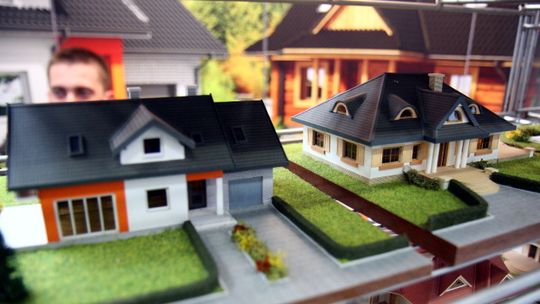 Stabilne ceny i tanie kredyty mieszkaniowe