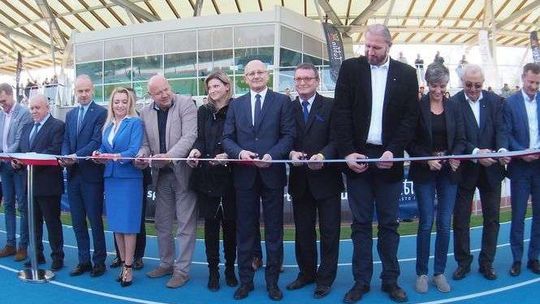 Stadion lekkoatletyczny oficjalnie otwarty. Teraz czas na żużlowy