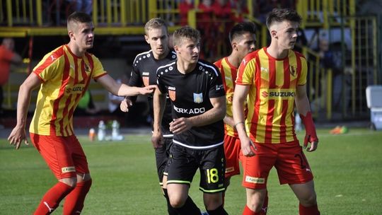 Stal Kraśnik może wskoczyć na pierwsze miejsce, trudny wyjazd Chełmianki