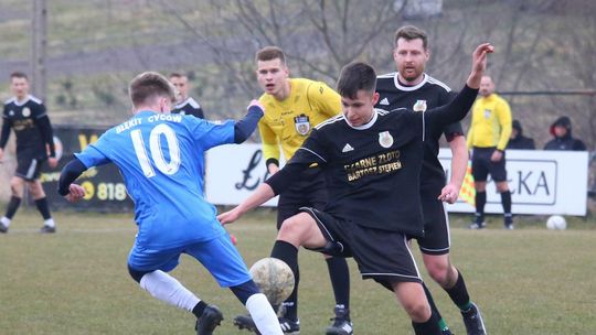 Stal Poniatowa – Garbarnia Kurów 3:0. Pozostałe wyniki Keeza lubelskiej klasy okręgowej