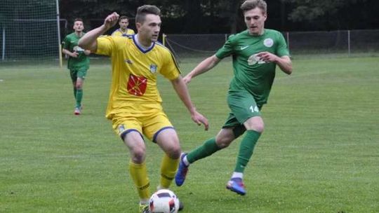 Stal rozbiła Eko 7:2 i jest o krok od awansu, Kryształ lepszy od Roztocza