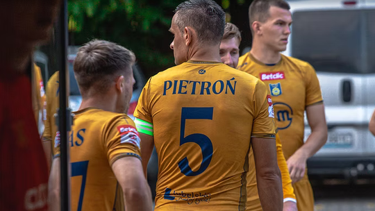 Stal tonie w długach, prezes Jędrasik odpiera zarzuty Stal tonie w długach, prezes Jędrasik odpiera zarzuty