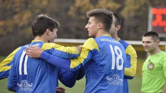 Stal - Victoria 5:0. Udany start faworyta