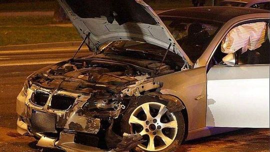 Staranował policjantów, teraz może stracić pracę w szpitalu. Zdecyduje wojewoda