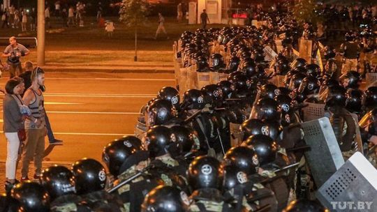 Starcia policji z demonstrantami w wielu miastach na Białorusi