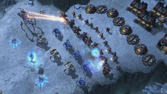 StarCraft II: Heart of the Swarm. Intro do gry (wideo)