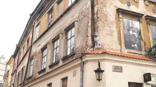 Stare Miasto. Chcą zrobić hotel i restaurację, odkryli starodawne malowidła (zdjęcia)