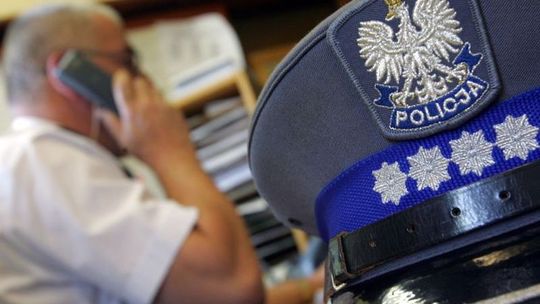 Starsza kobieta dała się nabrać oszustom. Straciła 32 tys. zł. 