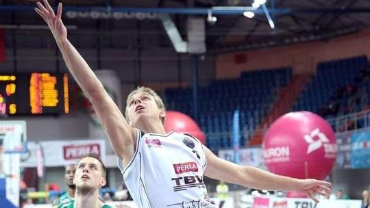 Start wreszcie faworytem. Jadą do outsidera