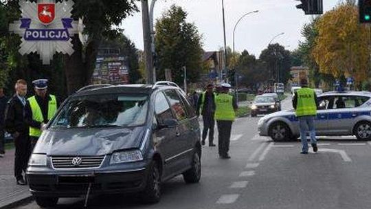 Staruszka zginęła na pasach. Przechodziła na czerwonym
