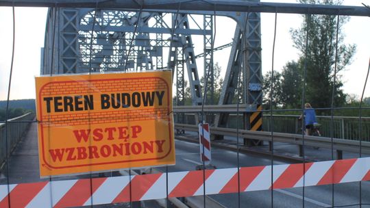 Stary most na Wiśle w Puławach zamknięty z opóźnieniem. Będzie niedostępny 4 miesiące