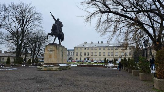 „Stary” ogólniak wraca do siebie. Przyda się pomoc przy przeprowadzce
