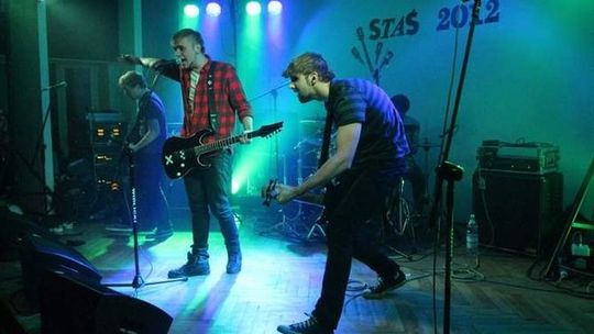 \"Staś” zaprasza muzyków. Wystąpią Muchy z Zalewskim