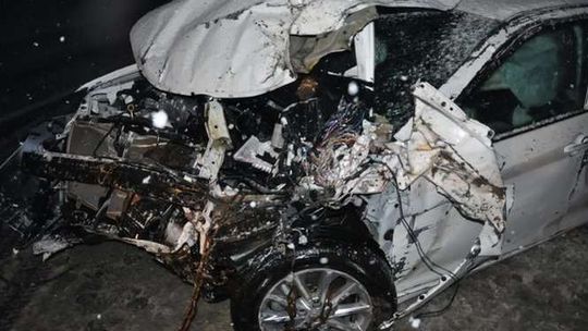 Stawki: Auto na letnich oponach uderzyło w przepust. Zginął 15-latek (zdjęcia)