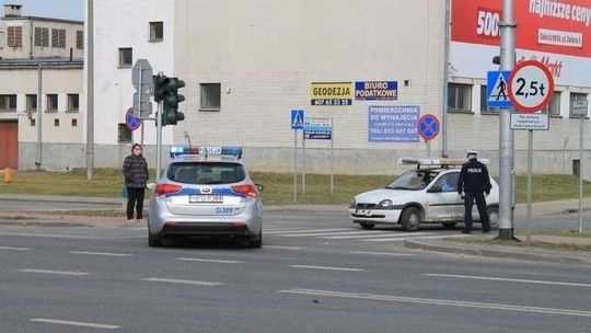 Stłuczka w centrum Puław. Audi zderzył się z oplem