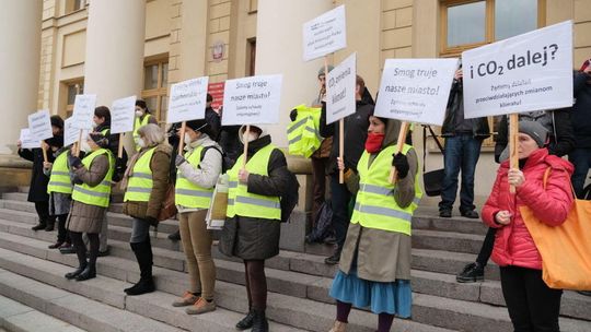 Strajk dla ziemi na schodach lubelskiego ratusza [zdjęcia]