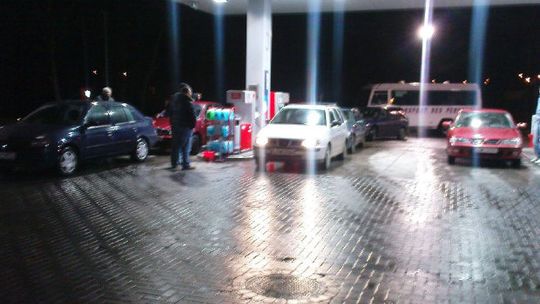 Strajk paliwowy w Świdniku. Kierowcy tankowali za złotówkę i blokowali stację
