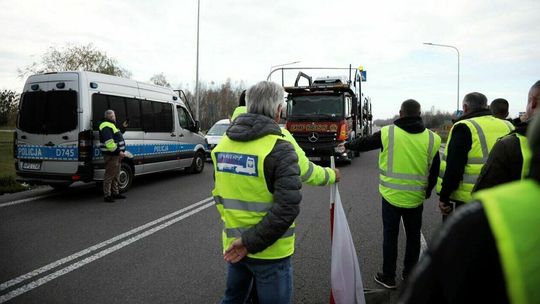 Strajk przewoźników. 35-kilometrowe kolejki do przejść z Ukrainą 