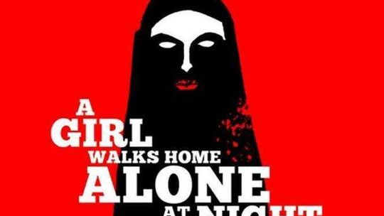Stranger films: "O dziewczynie, która wraca nocą sama do domu"